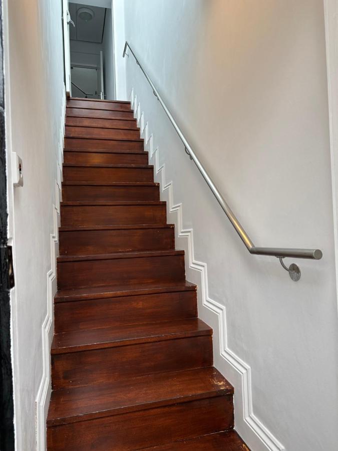 Studio Flat In The Heart Of Hampstead, Londyn Zewnętrze zdjęcie