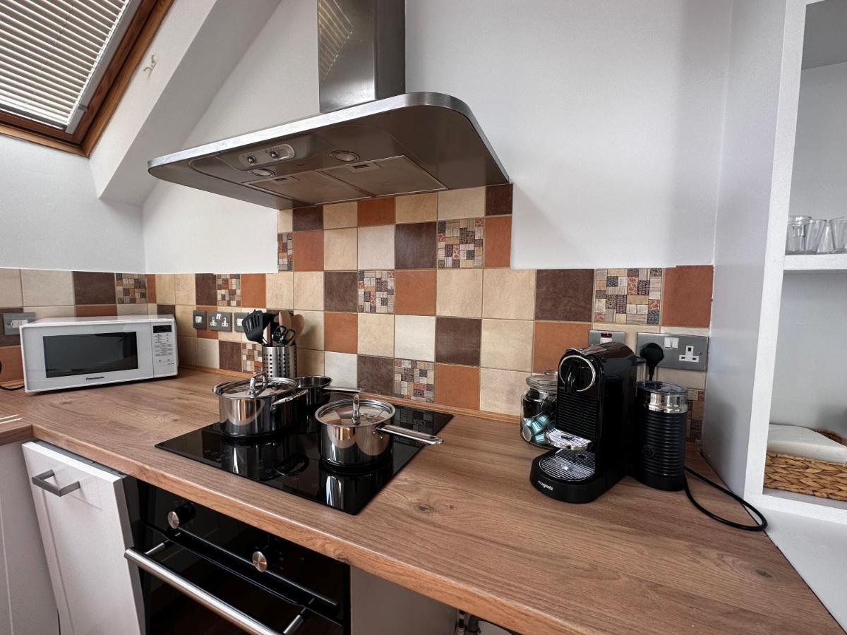 Studio Flat In The Heart Of Hampstead, Londyn Zewnętrze zdjęcie
